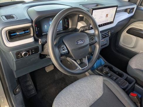 Used 2025 Ford Maverick XLT w/ Equipment Group 302A AWD/4WD image 10