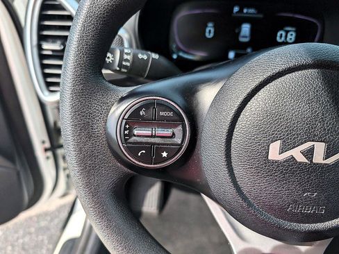 Used 2024 Kia Soul LX w/ Option Group 015 image 19