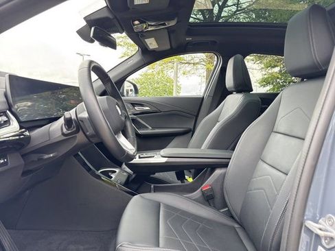 Certified 2025 BMW X2 xDrive28i AWD/4WD image 13