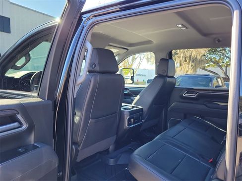 Certified 2025 Chevrolet Silverado 2500 LTZ w/ LTZ Convenience Package image 15