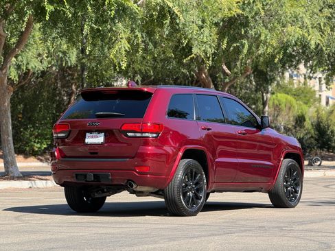 Used 2021 Jeep Grand Cherokee Laredo X RWD image 6