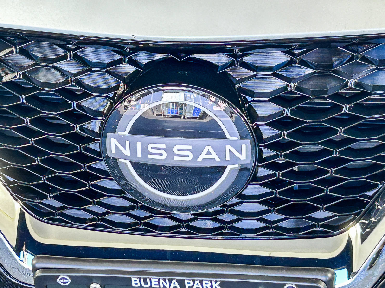 Used 2023 Nissan Maxima SV w/ Floor Mat Group FWD image 5
