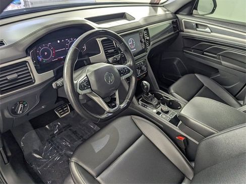 Used 2020 Volkswagen Atlas Cross Sport SEL R-Line image 16