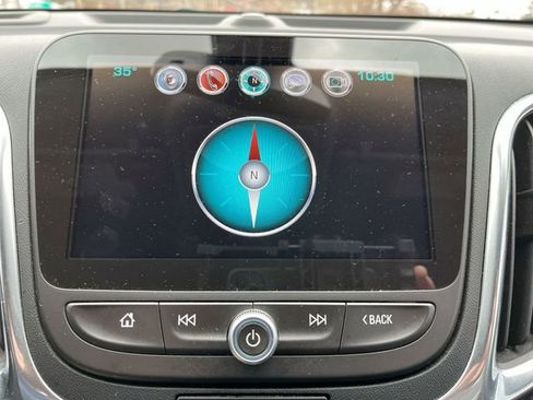 Used 2018 Chevrolet Equinox Premier image 19