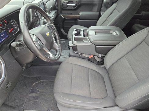Used 2022 Chevrolet Silverado 1500 LT w/ Bed Protection Package image 8