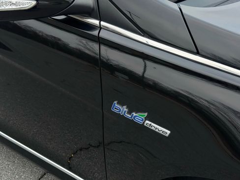 Used 2012 Hyundai Sonata Hybrid w/ Leather Pkg image 4