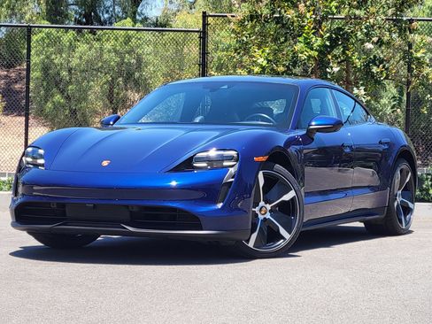 Used 2022 Porsche Taycan RWD image 1