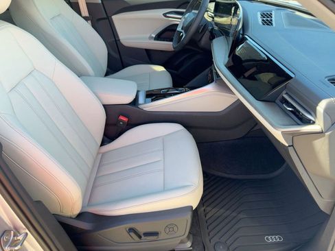 New 2025 Audi Q5 Premium image 30