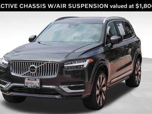Used 2024 Volvo XC90 T8 Ultimate AWD/4WD image 3