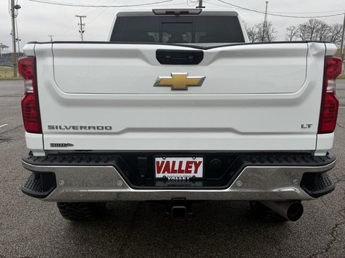 Used 2024 Chevrolet Silverado 3500 LT w/ Safety Package image 8