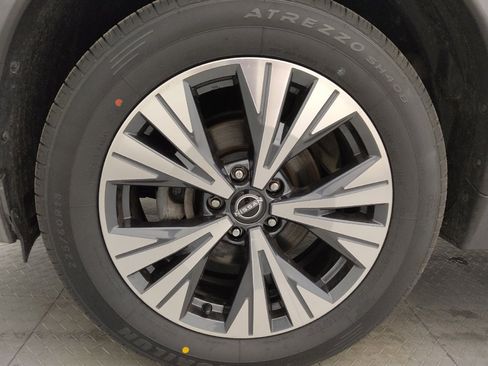 Used 2018 Nissan Rogue SL image 31