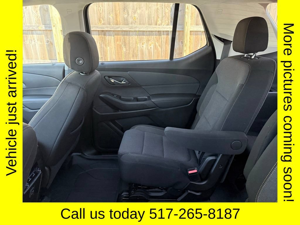 Used 2021 Chevrolet Traverse LT FWD image 4