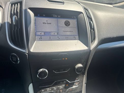 Used 2019 Ford Edge SEL w/ Equipment Group 201A FWD image 6