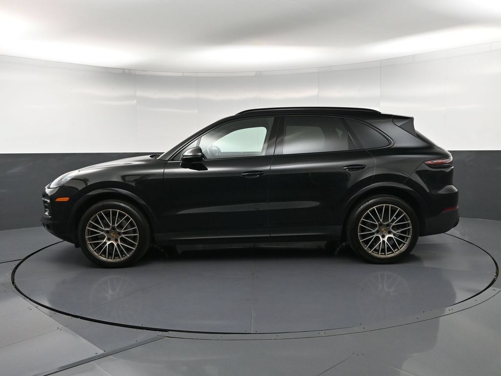 Certified 2023 Porsche Cayenne S Platinum AWD/4WD image 2