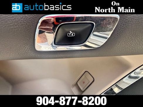 Used 2017 Lincoln Continental Select FWD image 35