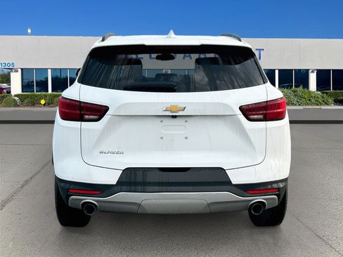 Used 2023 Chevrolet Blazer LT FWD image 6