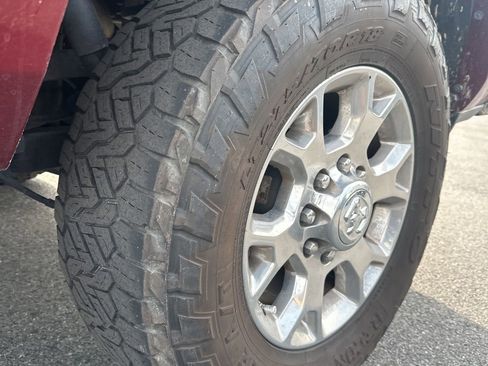 Used 2022 RAM 2500 Laramie AWD/4WD image 5
