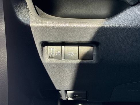 Used 2023 Toyota RAV4 LE AWD/4WD image 25