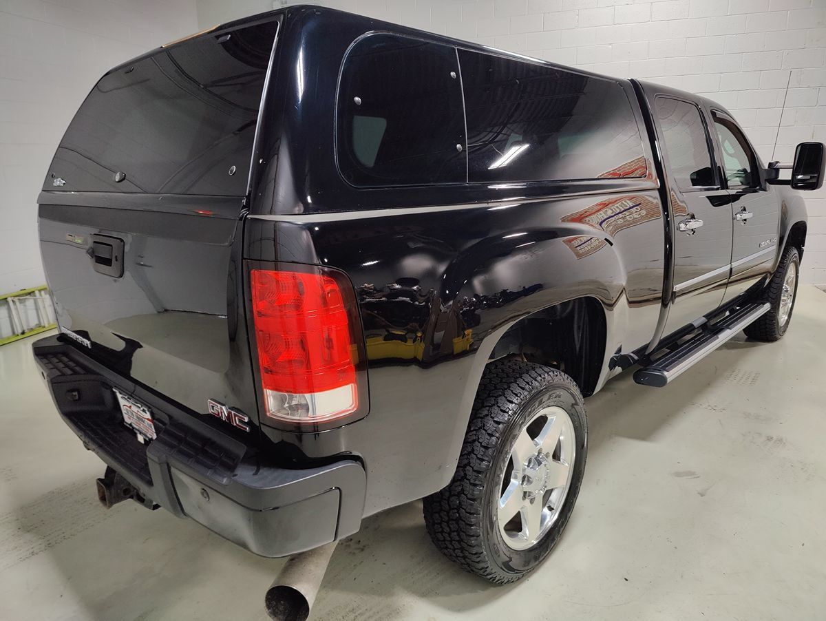 Used 2011 GMC Sierra 2500 Denali AWD/4WD image 7