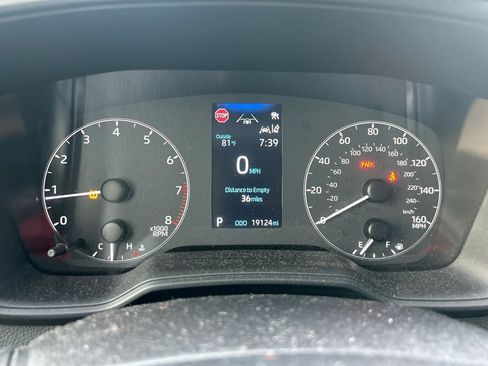 Used 2025 Toyota Corolla LE FWD image 20