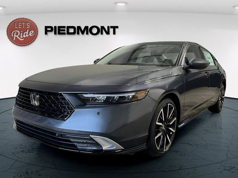 New 2026 Honda Accord Touring image 8