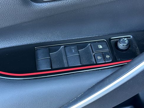 Used 2023 Toyota Corolla SE image 13