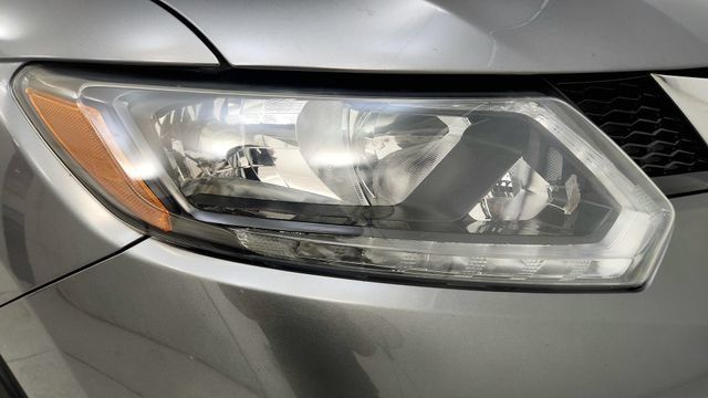 Used 2015 Nissan Rogue S FWD image 22