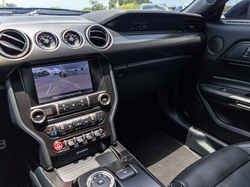 Certified 2021 Ford Mustang Shelby GT500 w/ Technology Package RWD image 76