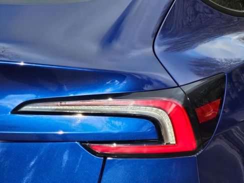 Used 2025 Tesla Model 3 Long Range image 25