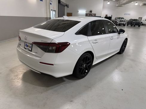 Used 2025 Honda Civic Sport image 9