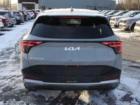 New 2026 Kia Sportage S image 6