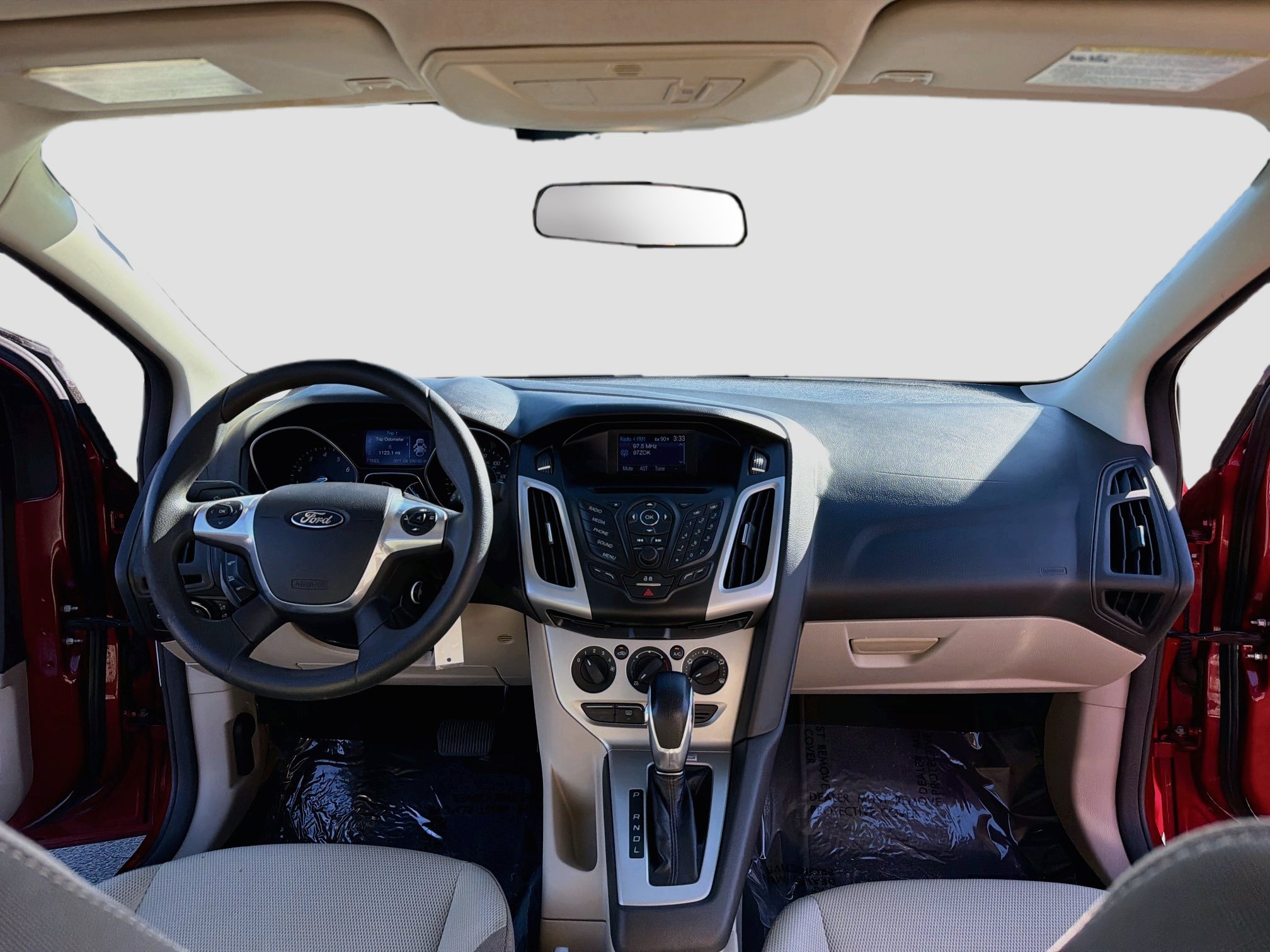 Used 2014 Ford Focus SE FWD image 8