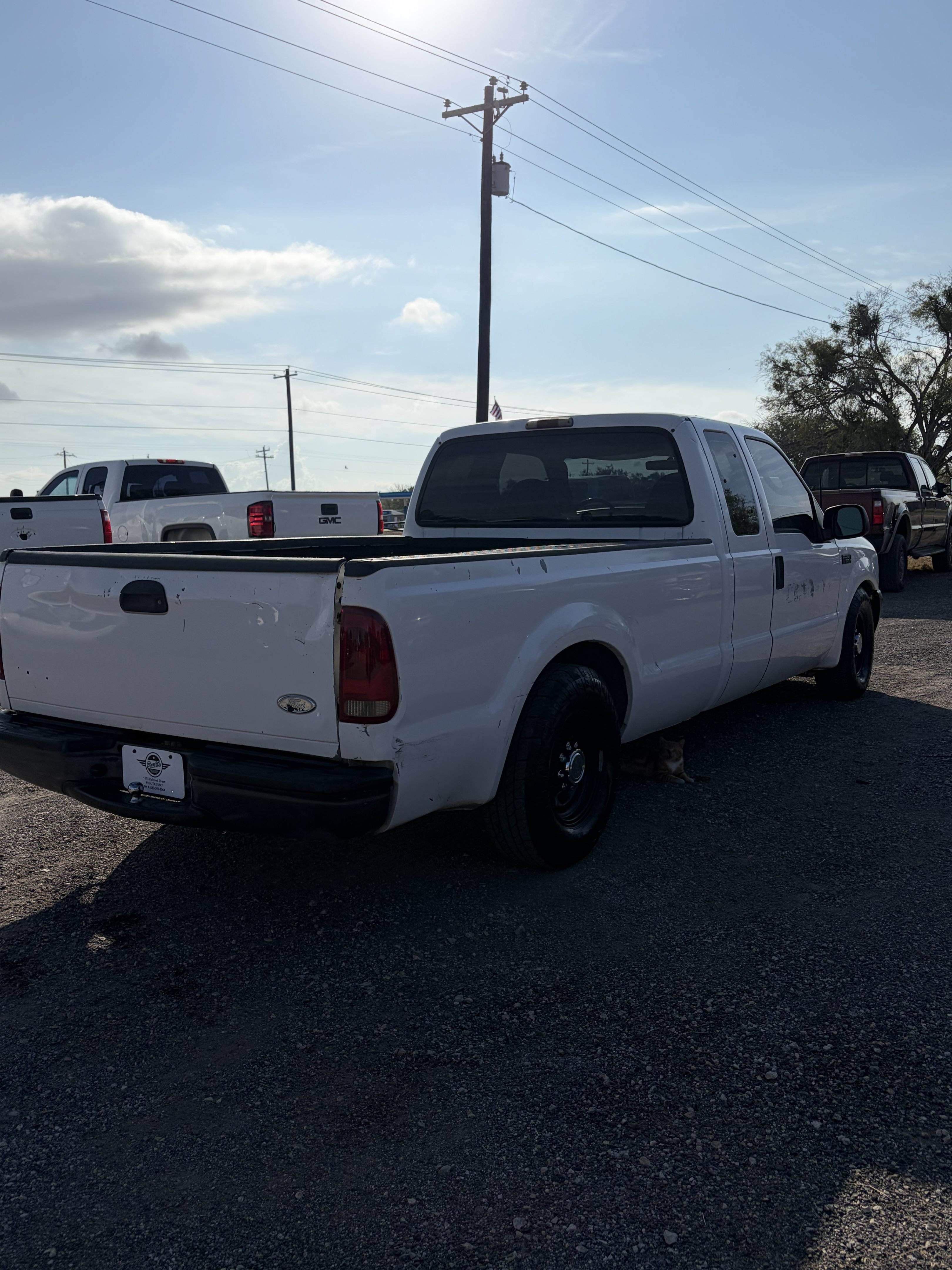 Used 2003 Ford F250 2WD SuperCab Super Duty image 3