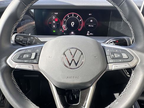 New 2026 Volkswagen Tiguan SE image 16