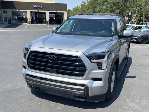 Used 2023 Toyota Sequoia SR5 AWD/4WD image 2