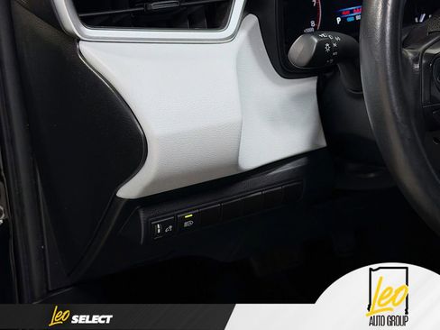 Used 2024 Toyota Corolla SE image 10