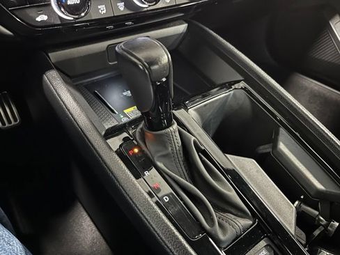 Used 2025 Honda Accord Sport image 25