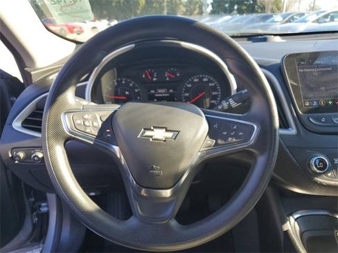 Used 2024 Chevrolet Malibu LT image 22