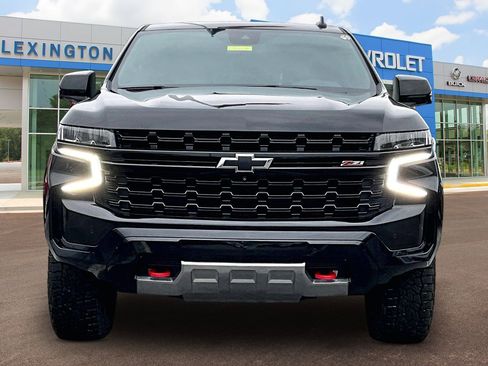 Used 2024 Chevrolet Tahoe Z71 w/ Z71 Off-Road Package image 3