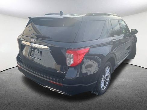 Used 2023 Ford Explorer XLT w/ Equipment Group 202A image 14