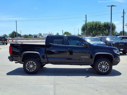 Used 2022 Chevrolet Colorado ZR2 AWD/4WD image 2