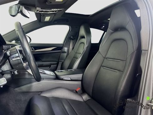 Used 2018 Porsche Panamera 4S image 11