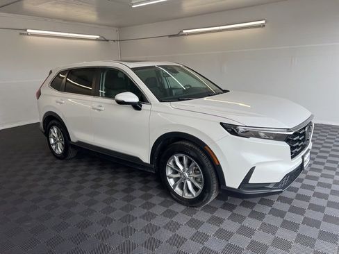 Used 2024 Honda CR-V EX image 3