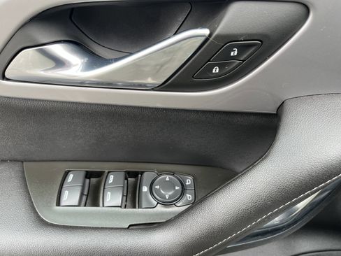 Used 2023 Chevrolet Blazer LT image 18