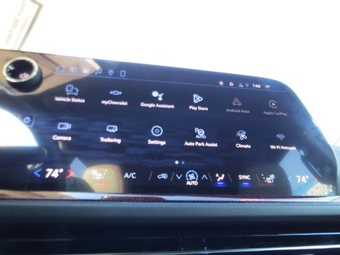 New 2026 Chevrolet Traverse Z71 w/ Enhanced Driving Package AWD/4WD image 26