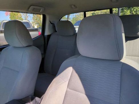 Certified 2019 Toyota Tacoma SR5 image 8