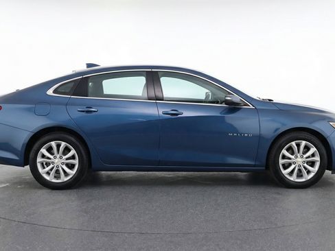 Used 2024 Chevrolet Malibu LT image 11