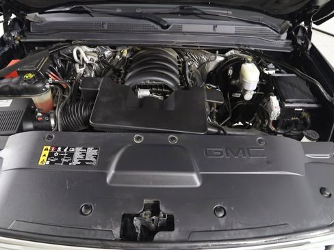 Used 2018 GMC Yukon SLT w/ HD Trailering Package AWD/4WD image 50