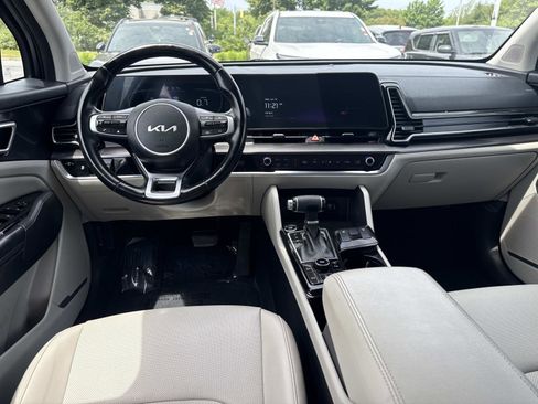 Used 2023 Kia Sportage EX FWD image 13