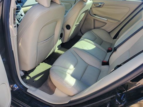 Used 2012 Volvo S60 T5 image 12